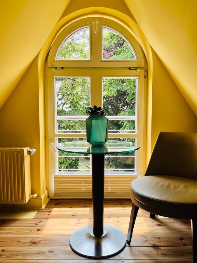 Stuckhotel Fettehenne Ratingen Buitenkant foto