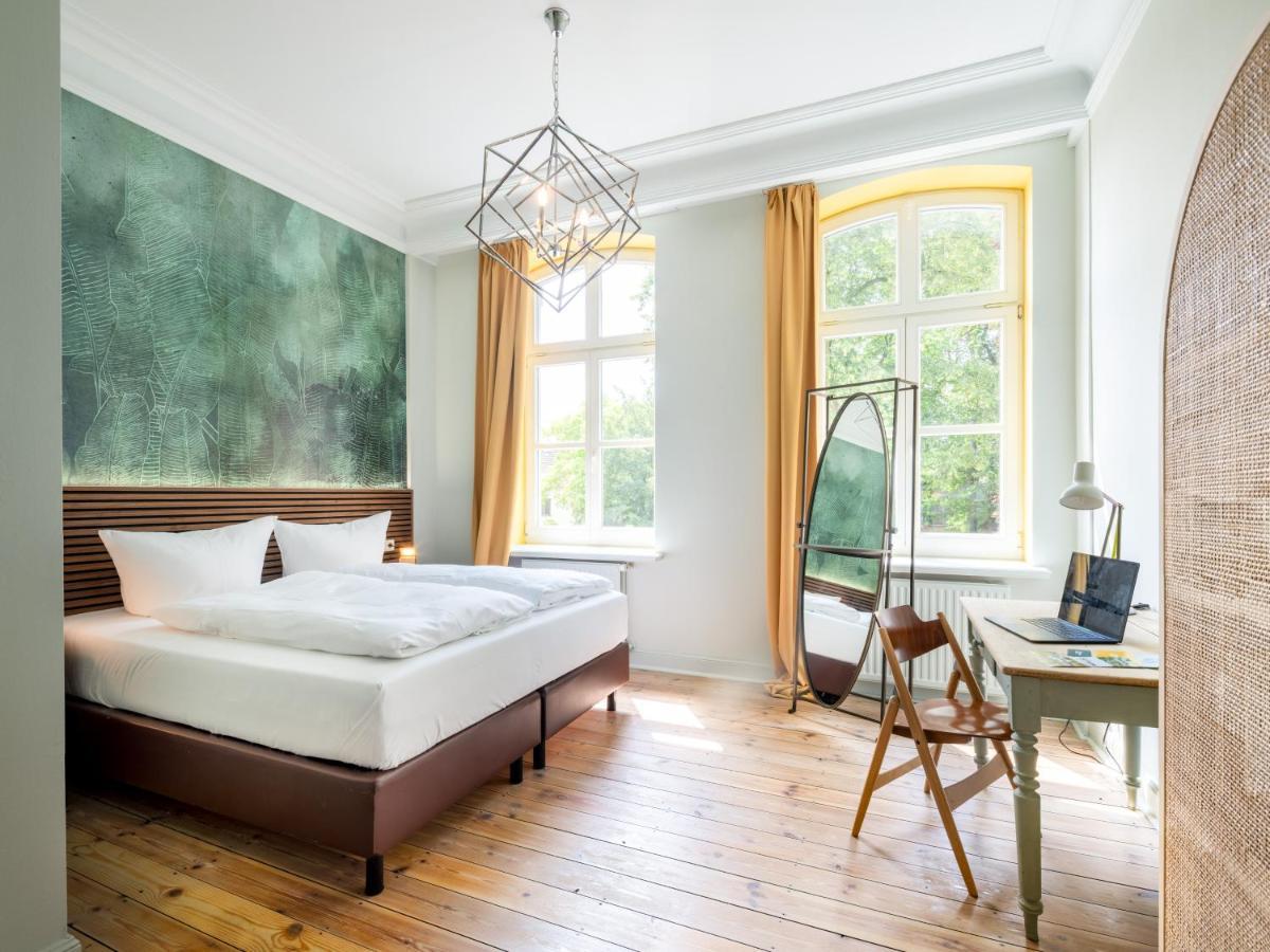 Stuckhotel Fettehenne Ratingen Buitenkant foto