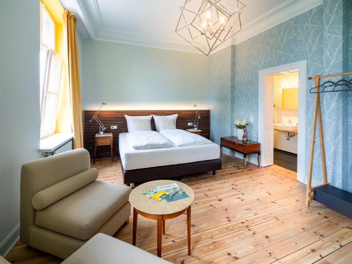 Stuckhotel Fettehenne Ratingen Buitenkant foto